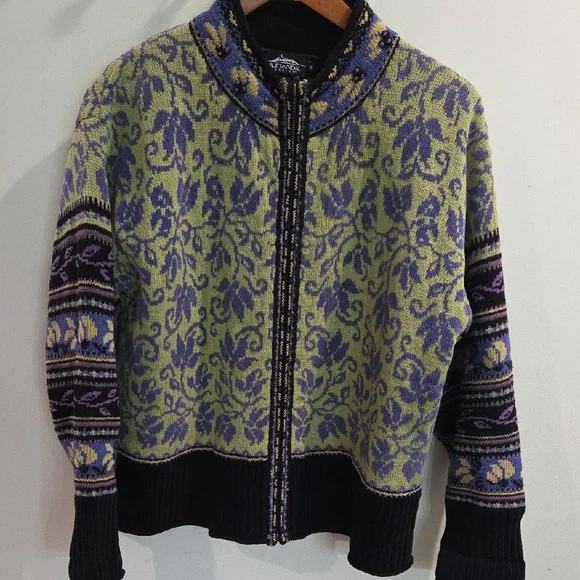 Floral Patterned Zip-Up Cardigan - Picture 1 of 6